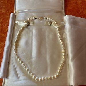 18in white freshwater cultured pearl necklace